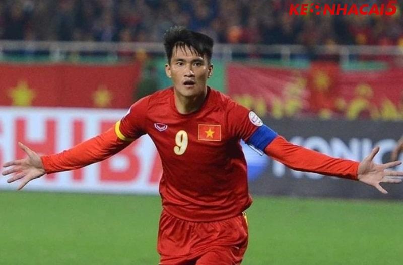 Thông tin về sự nghiệp thi đấu quốc tế của Lê Công Vinh